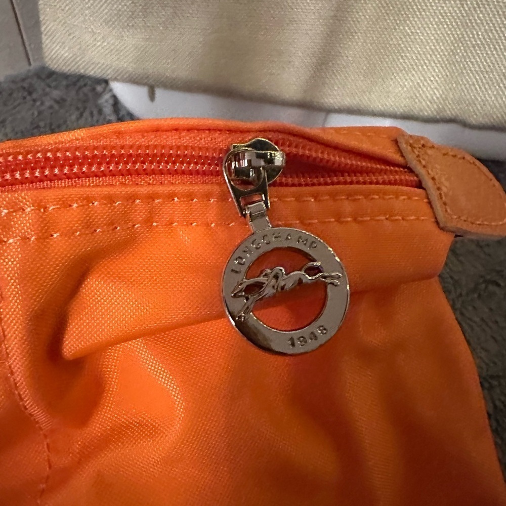 Longchamp Pliage Orange tote - NEW IN PASTIC - Picture 4 of 4